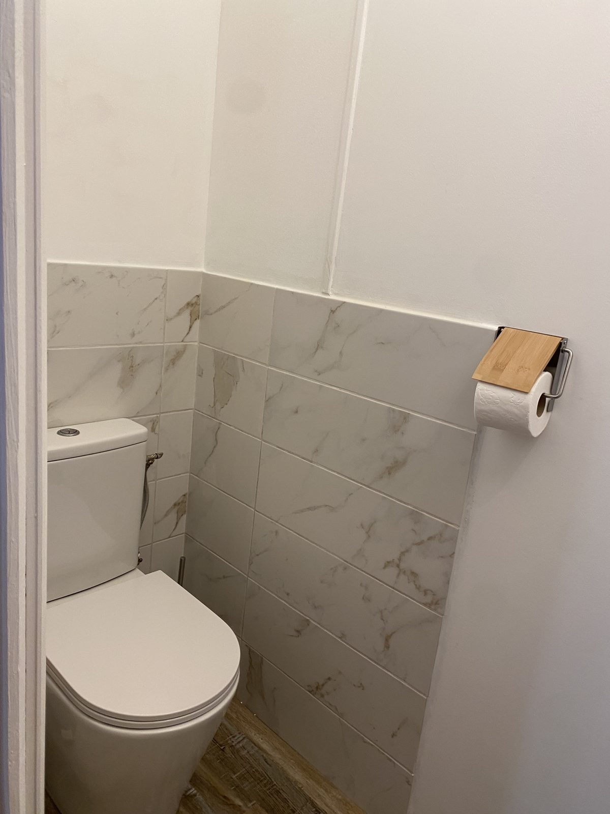 Les toilettes de la chambre Aiguille