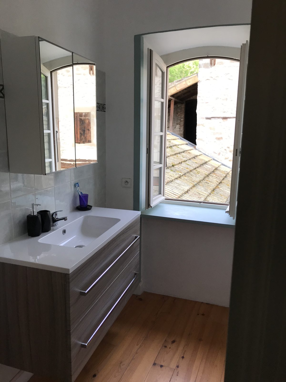 La salle d’eau de la chambre Drôme