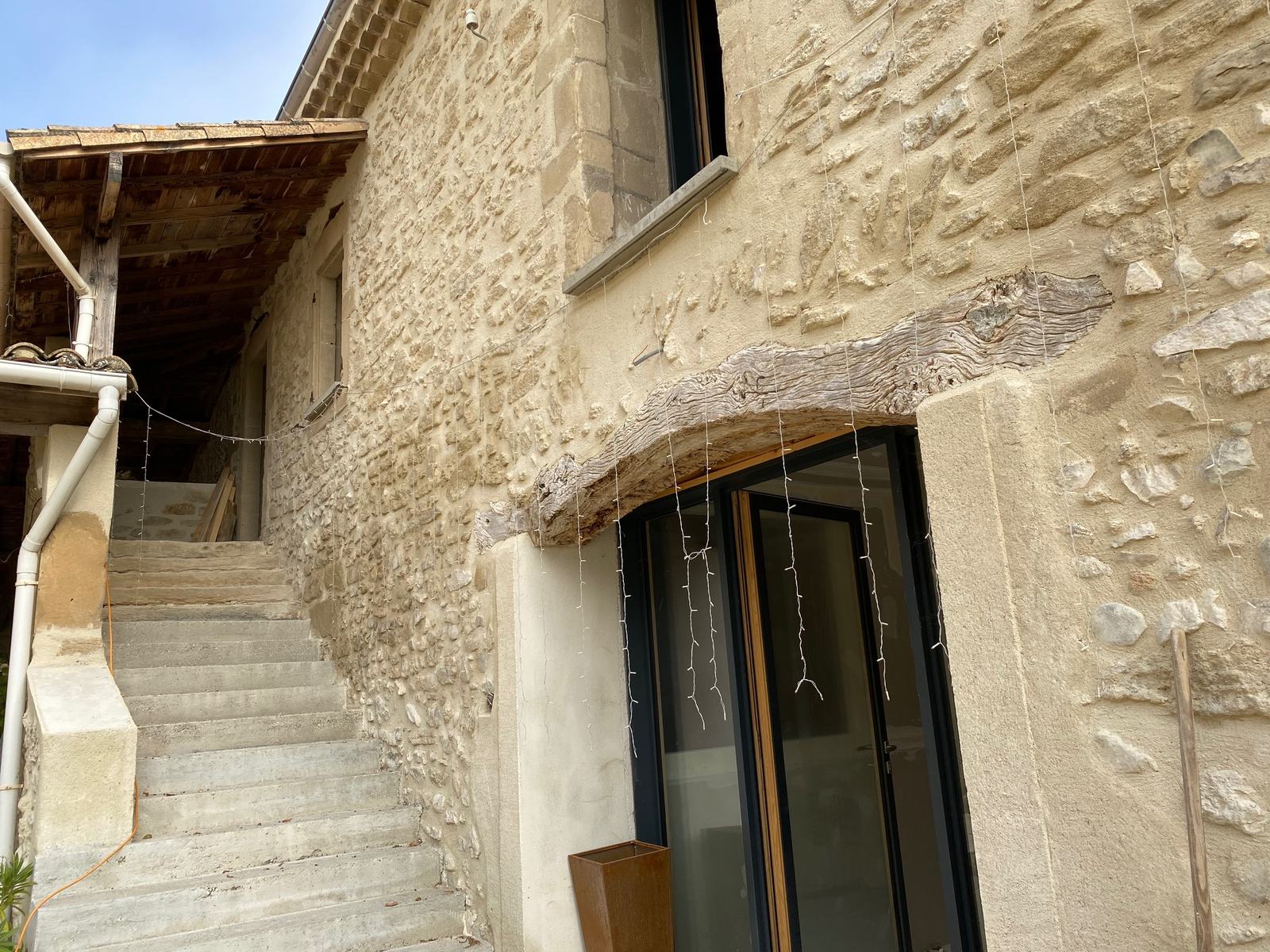 L’entrée du gîte de groupe