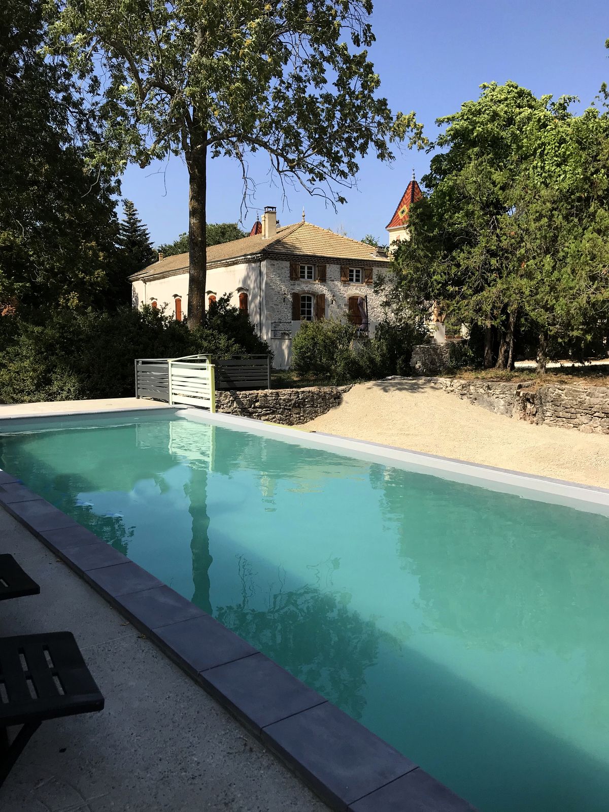 The pool and the house
